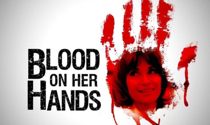 她的双手沾染了鲜血封面图