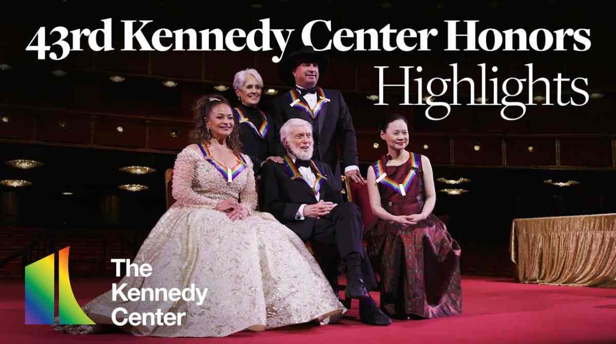第 43 届肯尼迪中心年度荣誉奖封面图
