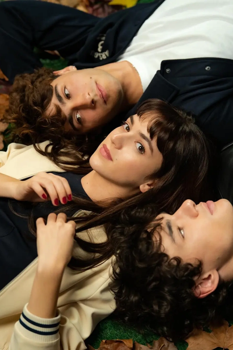 轻声告诉我封面图