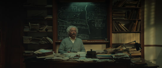 爱因斯坦与原子弹