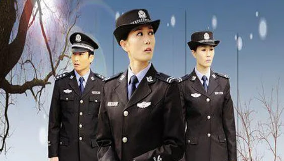 见习警员白忆男之初来乍到