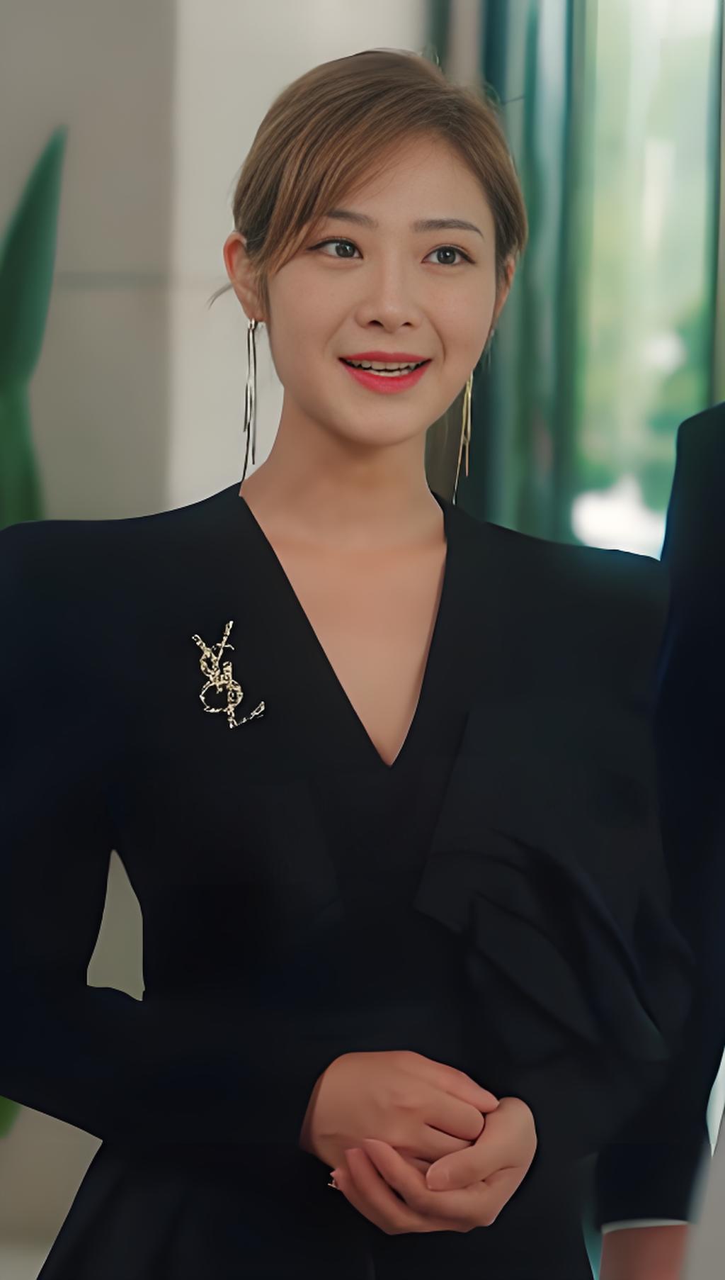 漂亮女总裁的反击