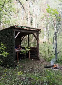 野外搭建庇护所