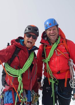 斯蒂文巴克肖挑战垂直峭壁