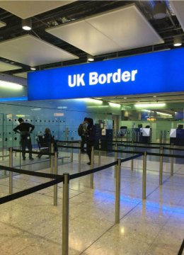 英语国最繁忙的机场希思罗机场第1季