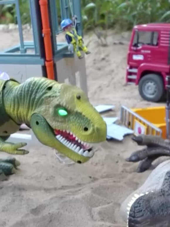 工程车救援队和恐龙救援队