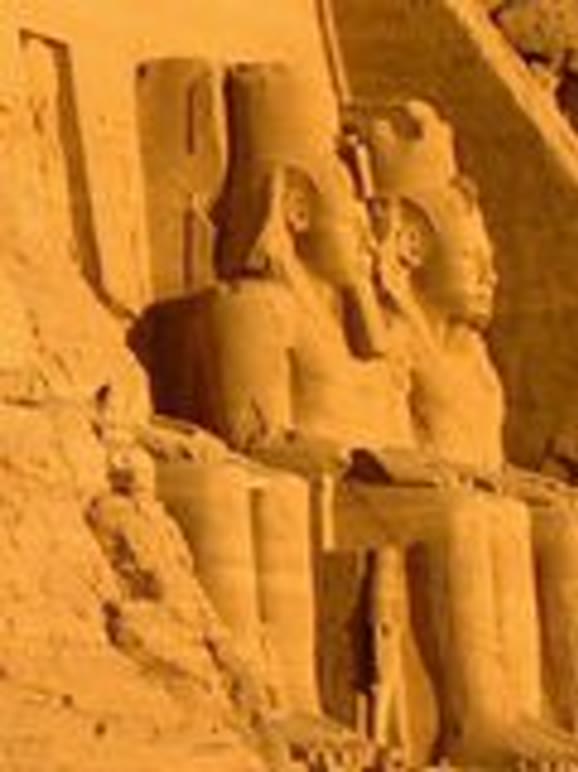 阿布辛贝令人向往的埃及神庙